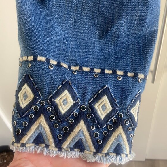 Driftwood Colette Embroidered Denim Boho Cropped Jeans - Picture 10 of 12